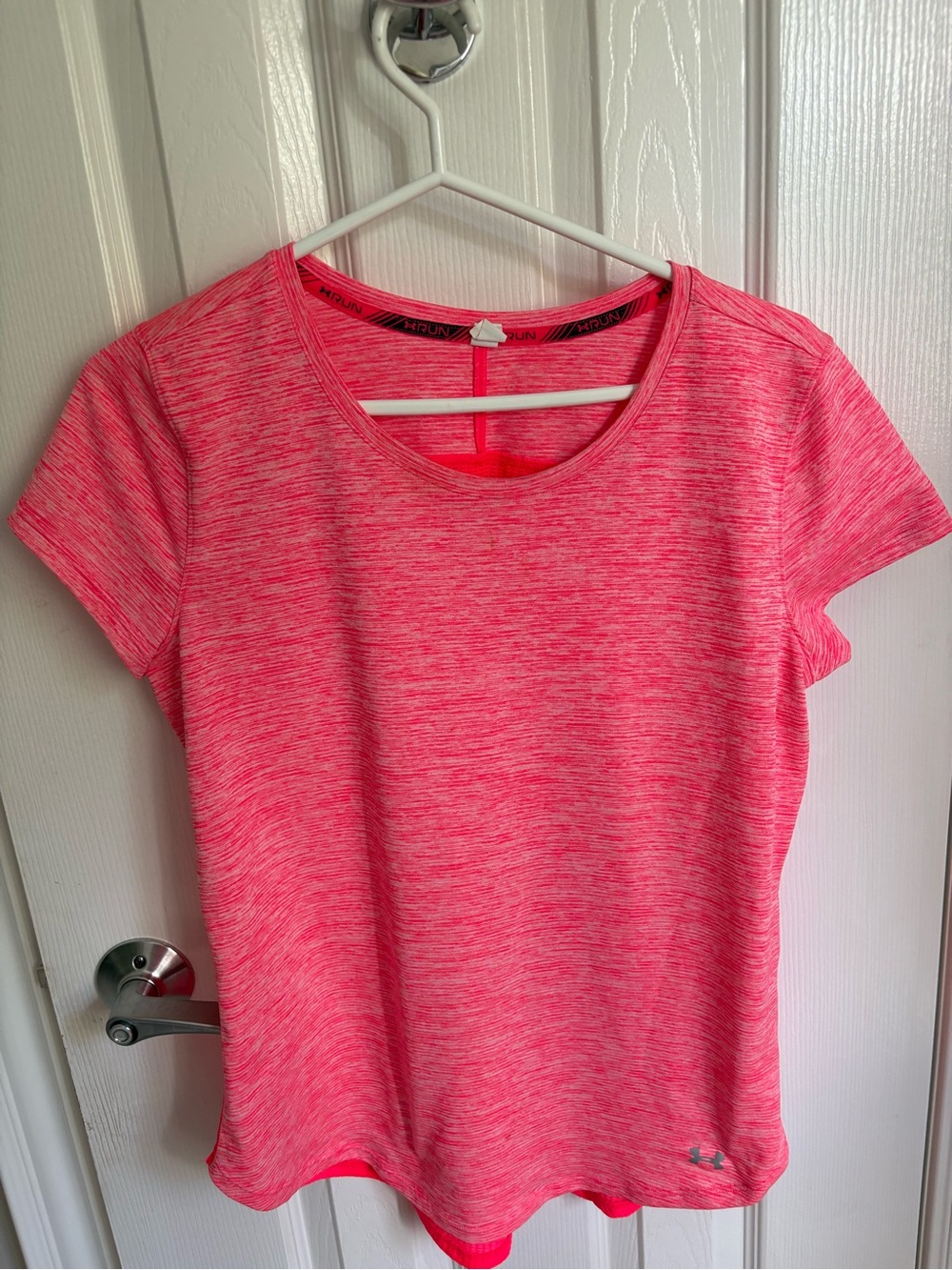 Under Armour Neon Pink Heather Short-Sleeve Women’s Athletic Tee